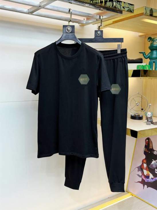 Picture of Gucci Shirt Pant Suits _SKUGucciM-5XLkdtn8422232